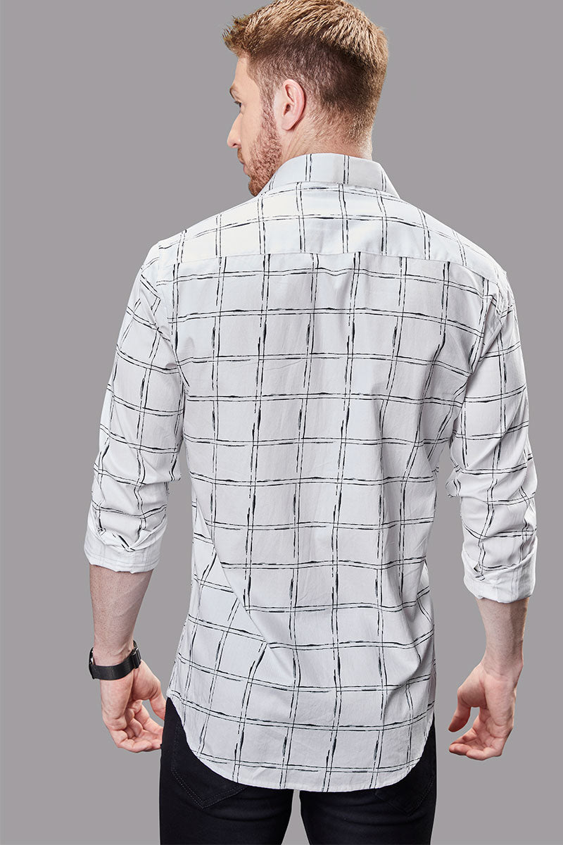 Elliot White Minimalistic / Checkered Print