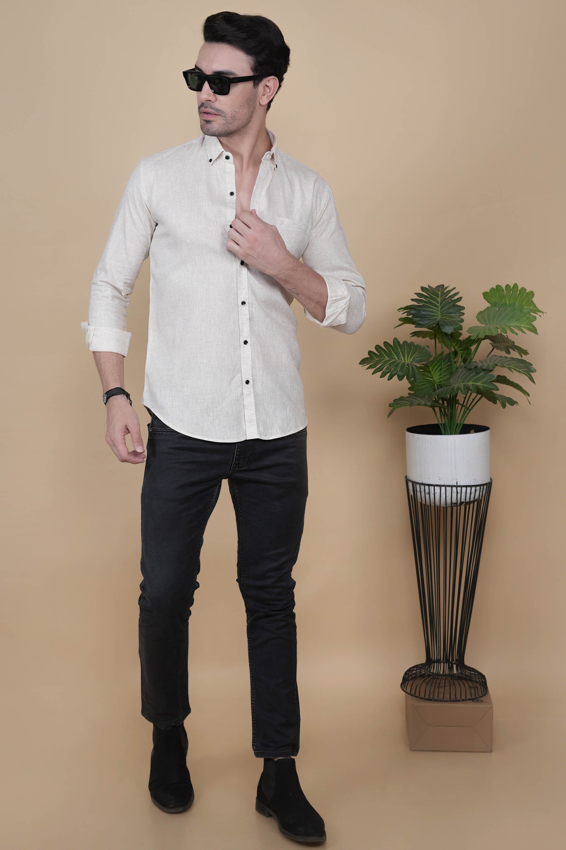 Naty Cream Linen Solid Shirt