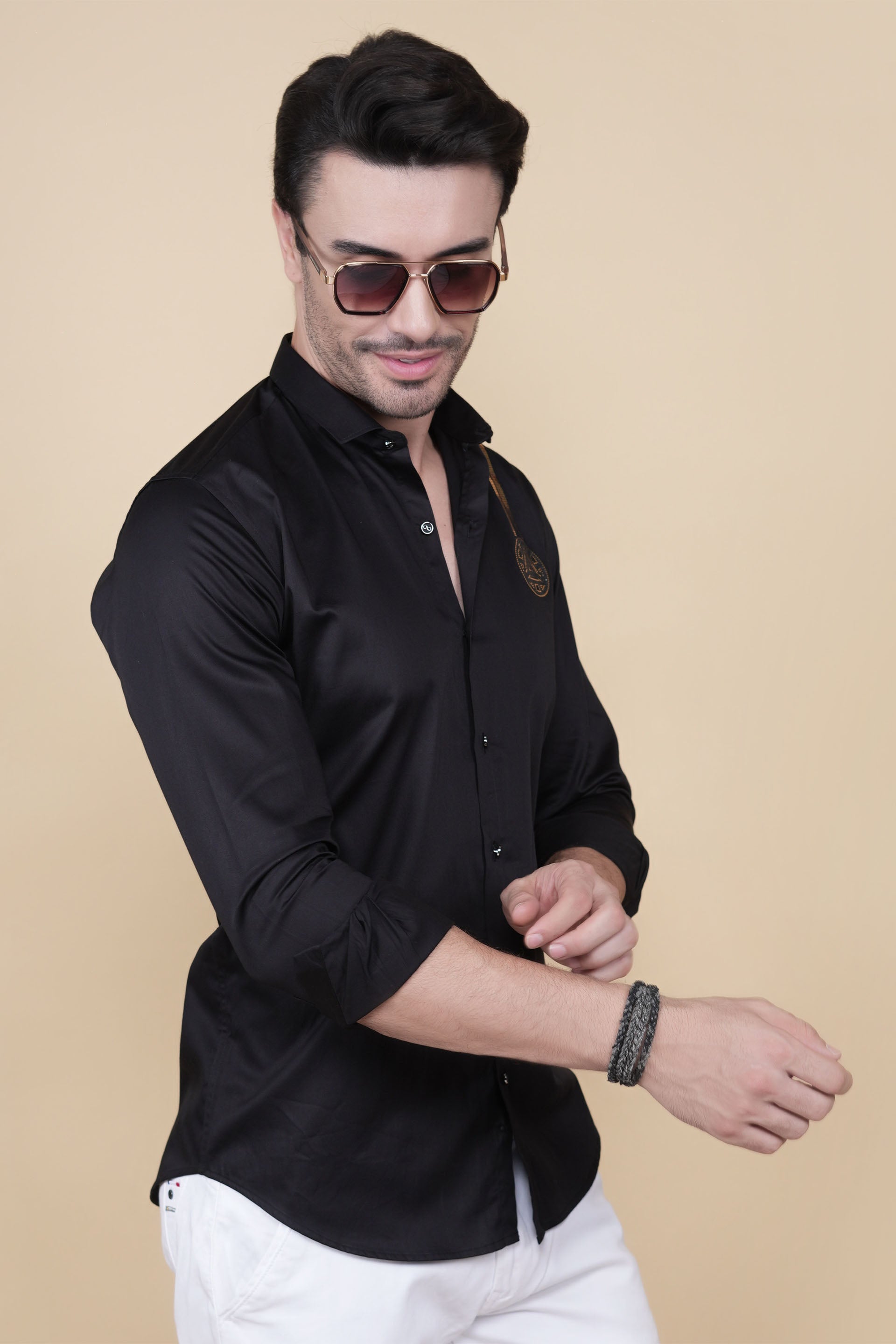 Alvar Black Cotton Metallic Gold Solid Shirt