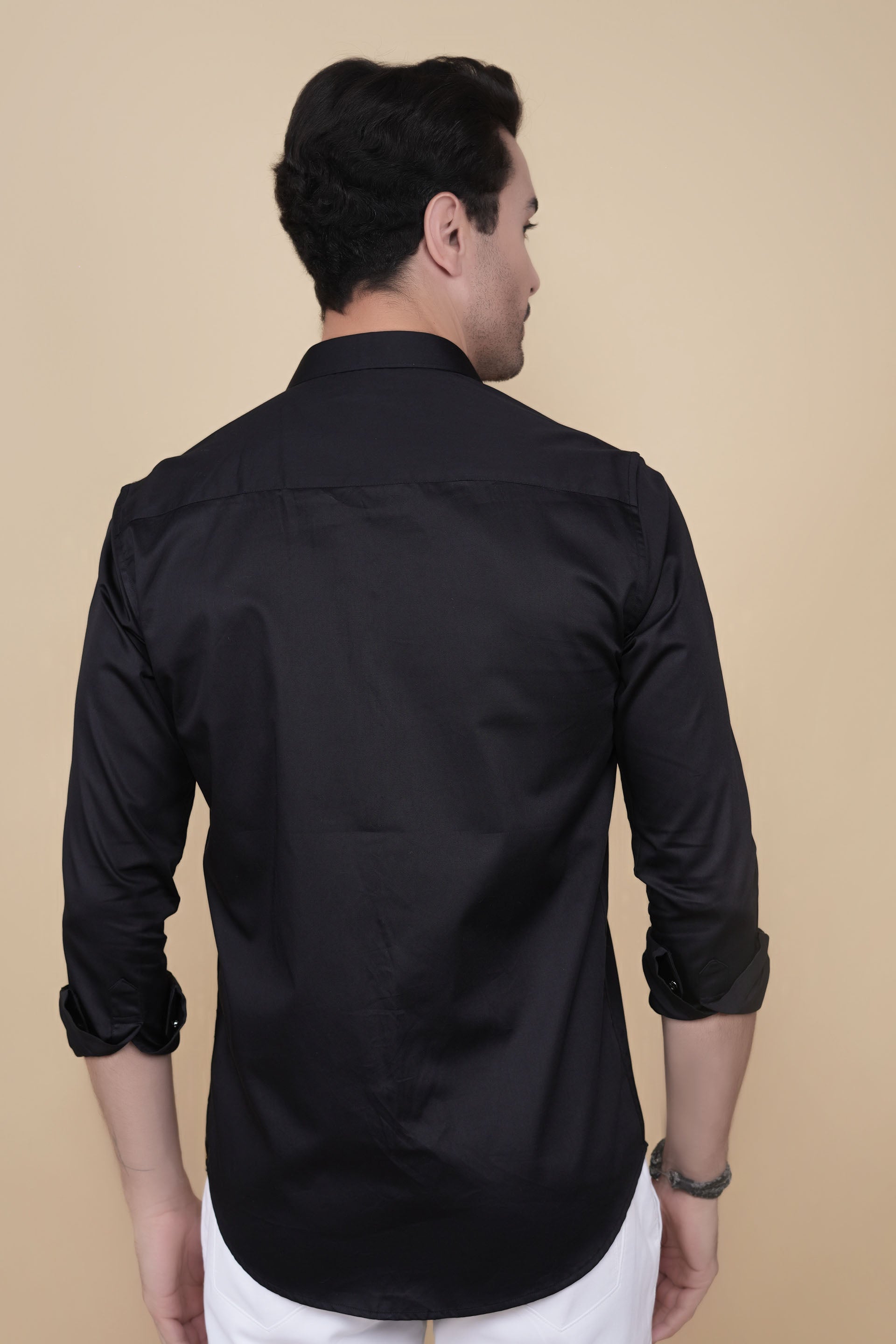 Alvar Black Cotton Metallic Gold Solid Shirt