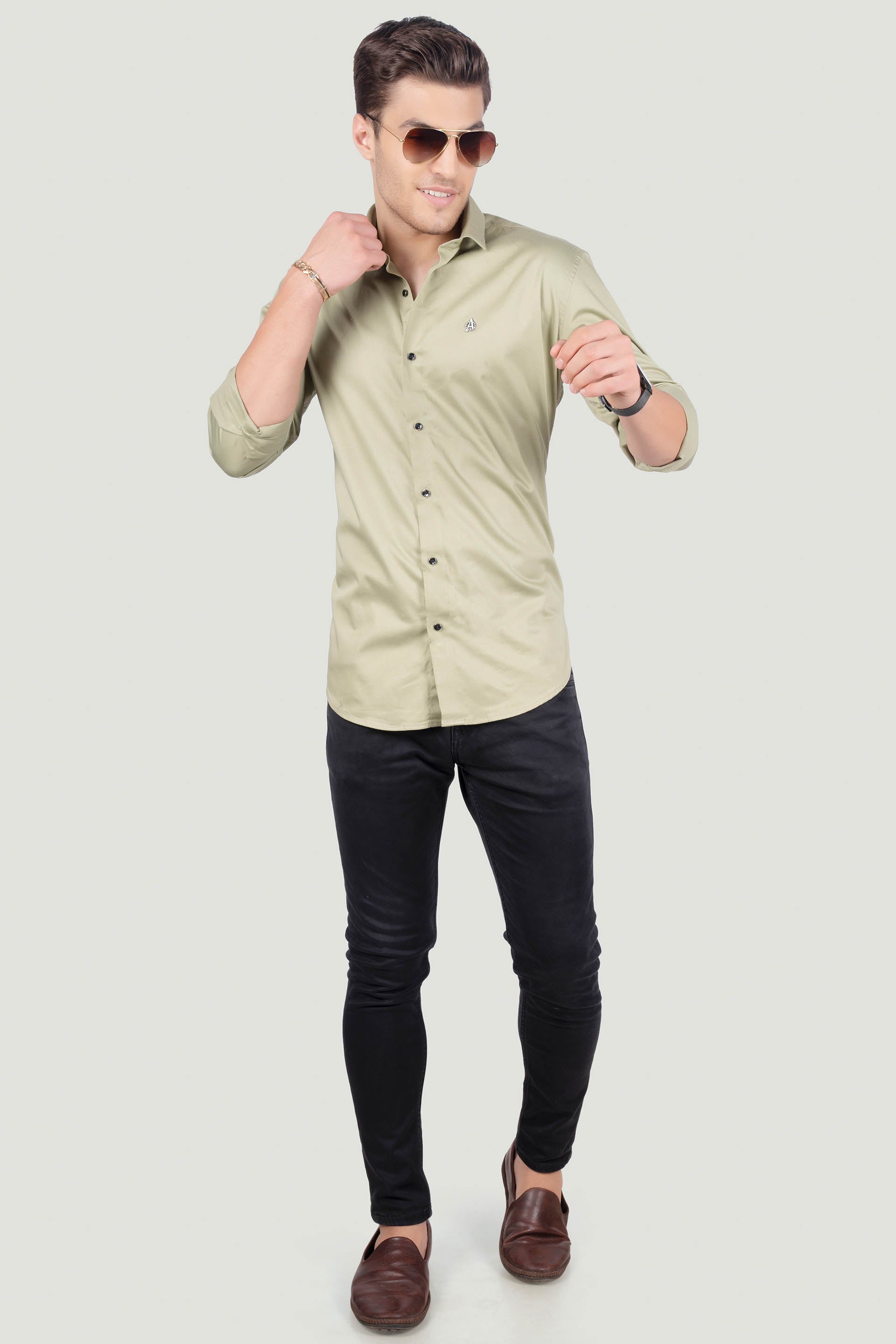 affordable-oscar-light-green-solid-shirt