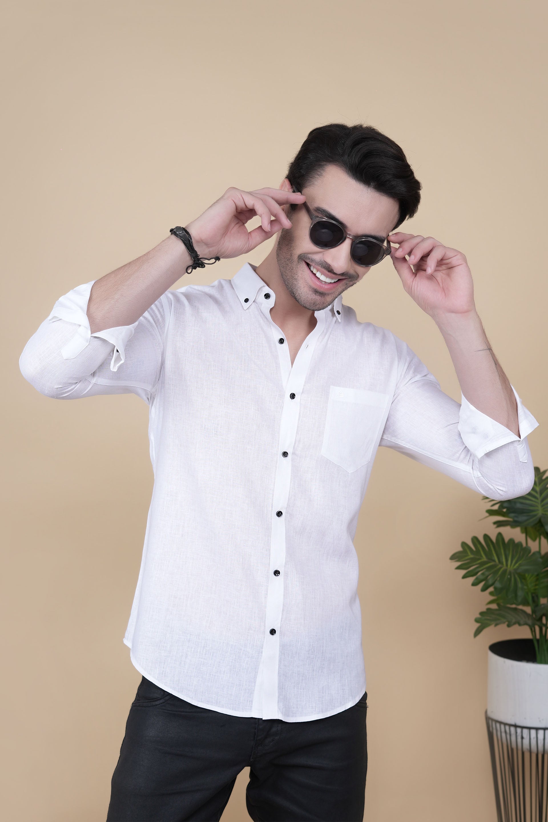 Valentin White Linen Solid Shirt