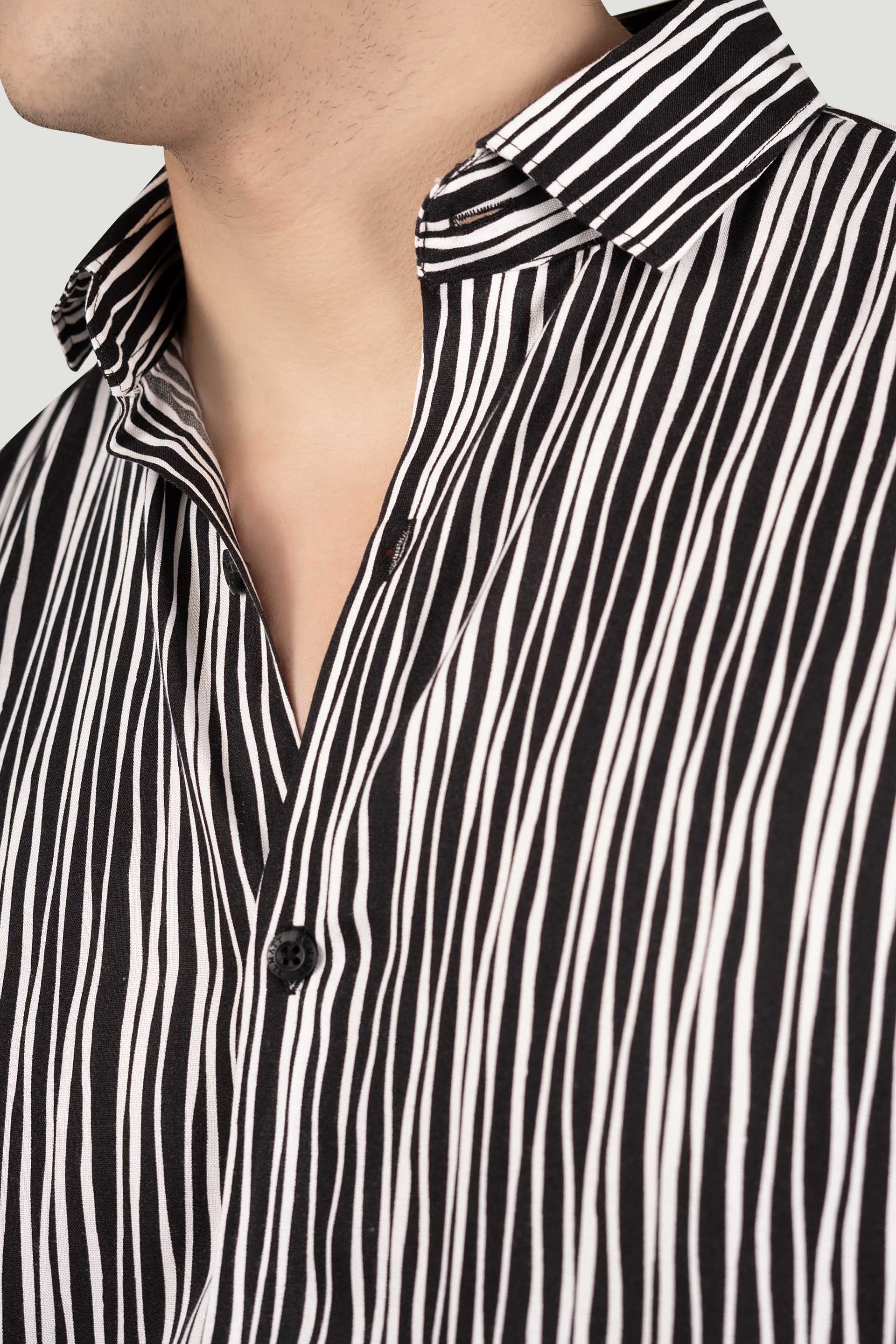 Lucas Black Viscose Stripes