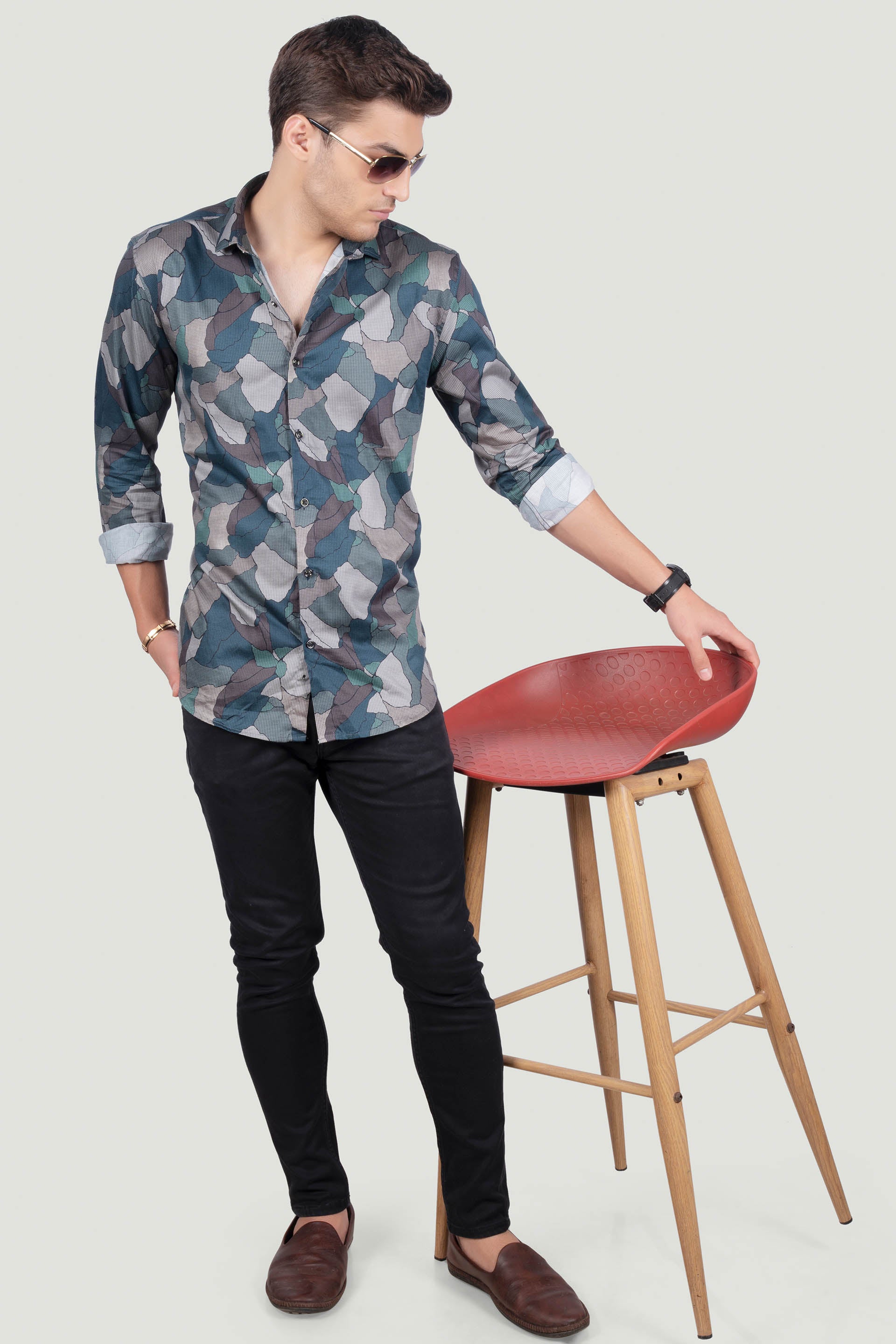 modest-saverio-blue-abstract-printed-shirt
