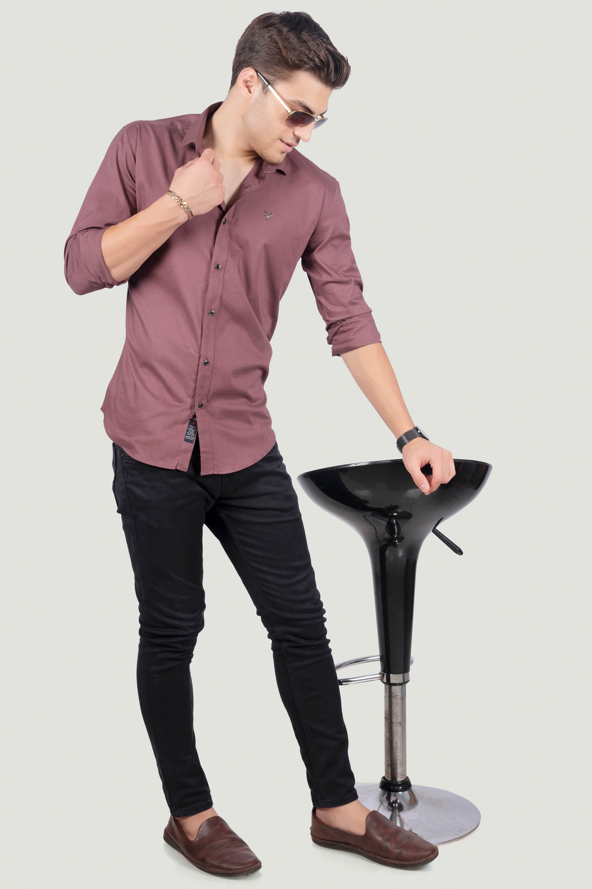 silky-ludovico-maroon-solid-shirt