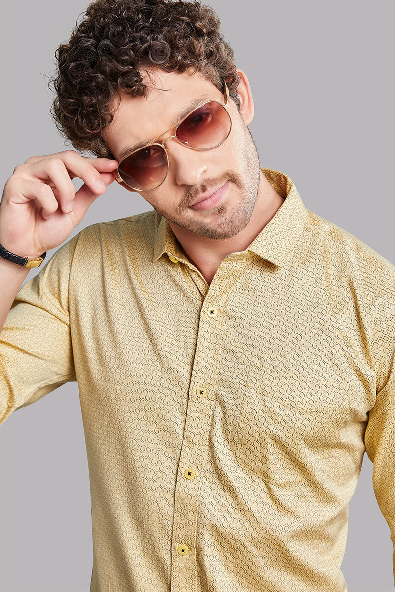 sophisticated-aleksandr-cream-abstract-printed-shirt