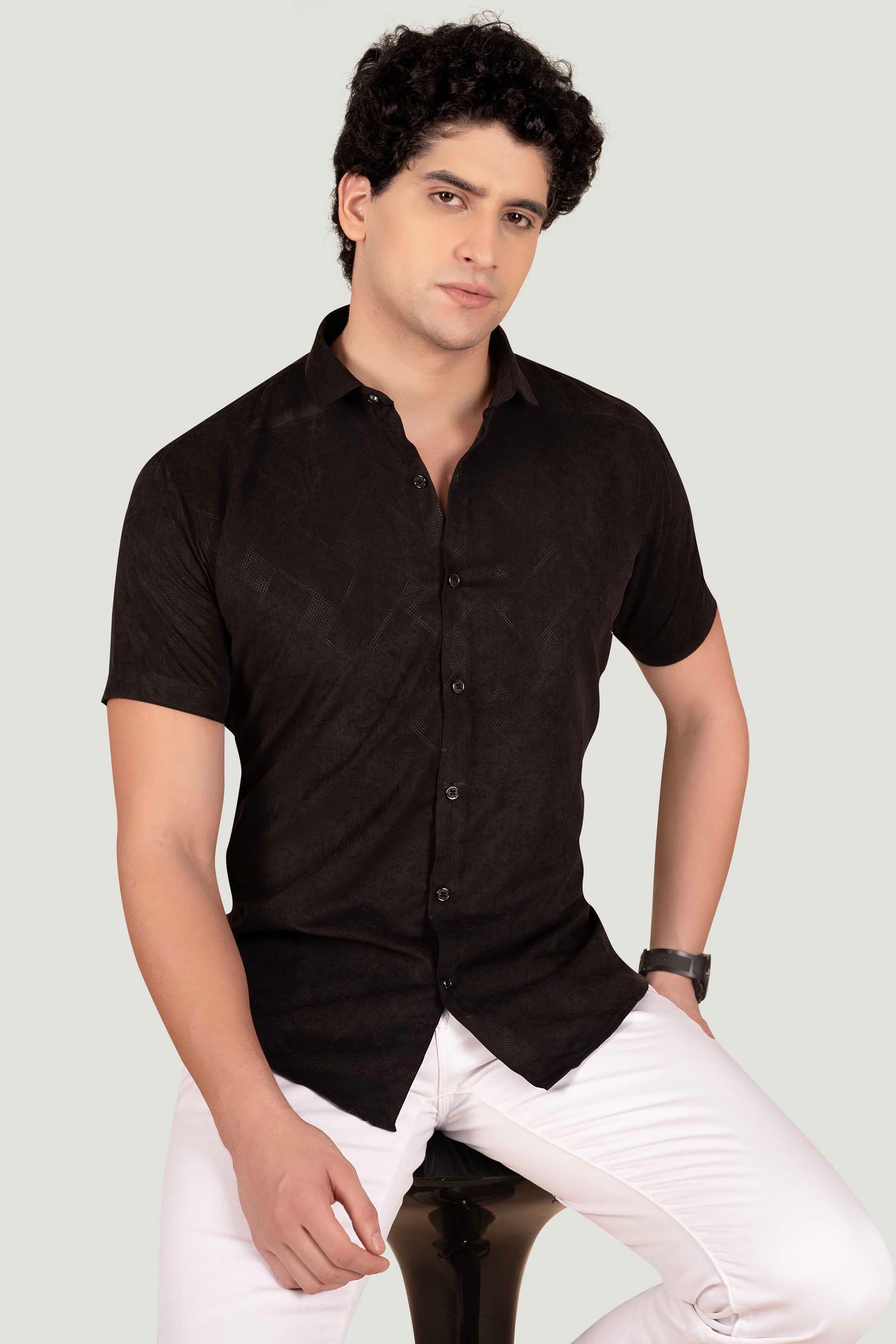 vibrant-oliver-black-textured-solid-shirt
