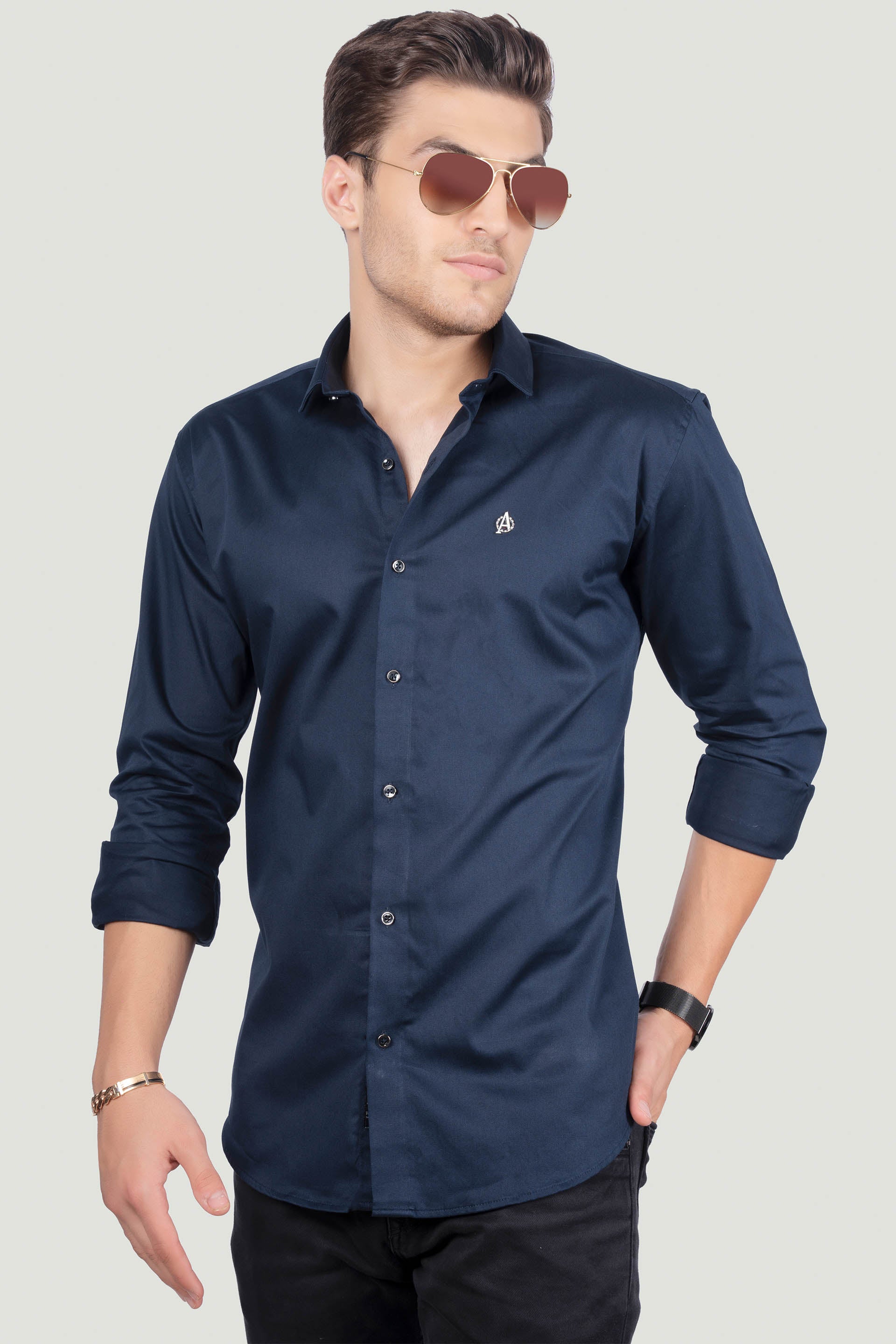 MARK NAVY BLUE SOLID